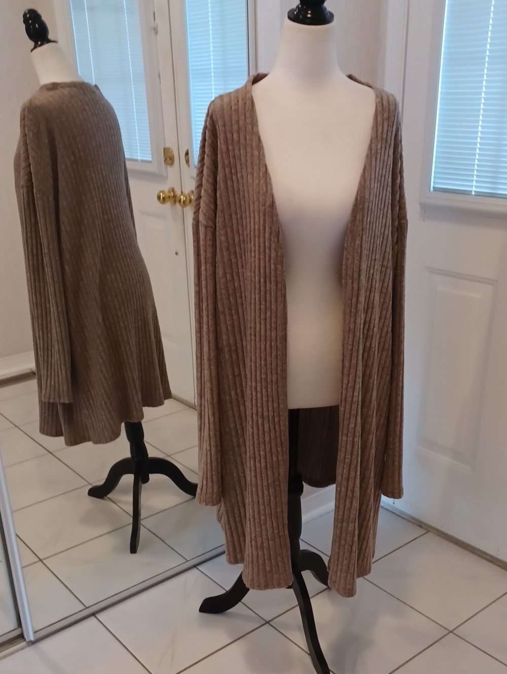 4/$60 New Soft Taupe Ribbed Open-Front Cardigan - Size 4XL (US20)